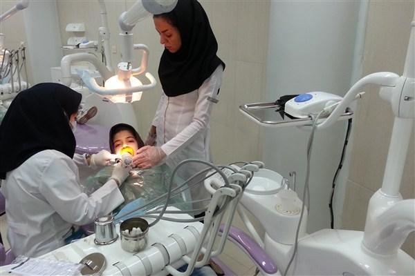 در تبادل نظر با خبرنگاران مطرح شد؛ کاهش شاخص پوسیدگی دندان دانش آموزان، باید خدمات دندانپزشکی تحت پوشش بیمه قرار گیرد