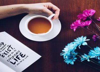 چرا انسان به شعر نیاز دارد؟